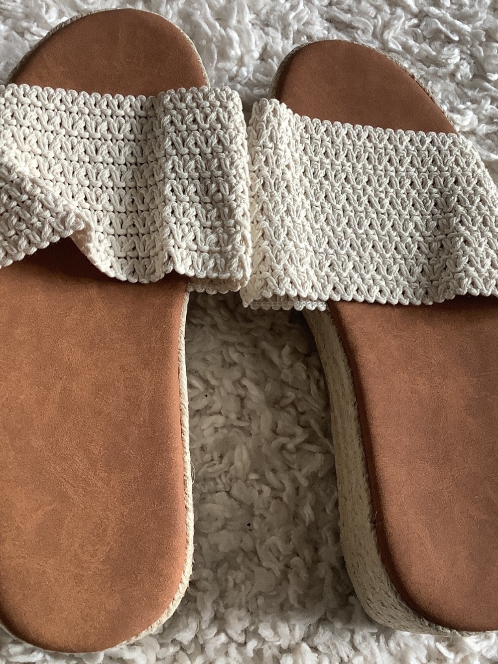 Cream knit slides